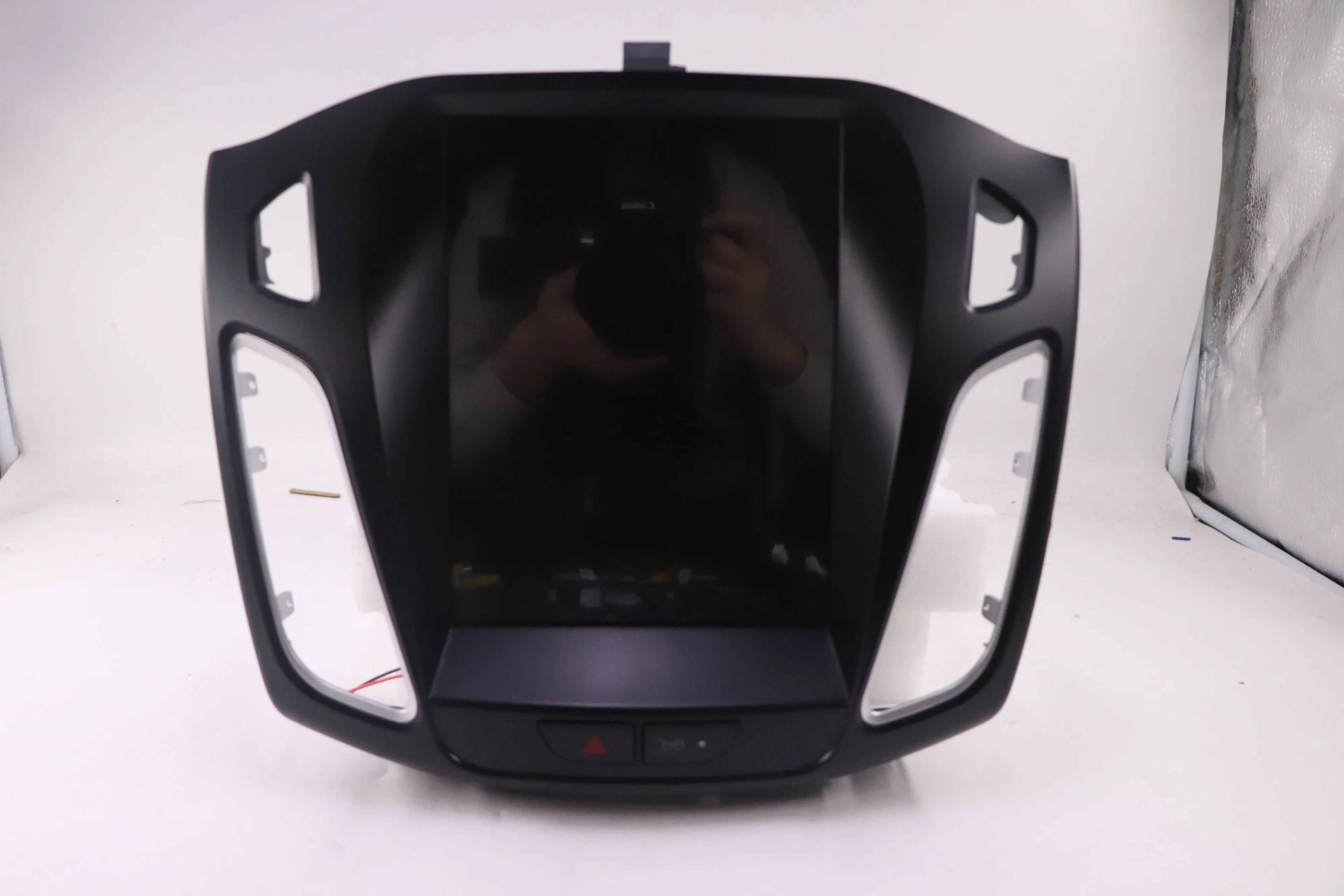 Factory  Car Screen 10.4inch Touch Screen Car Video Player for Ford Focus 2012-2015 Car DVD Player