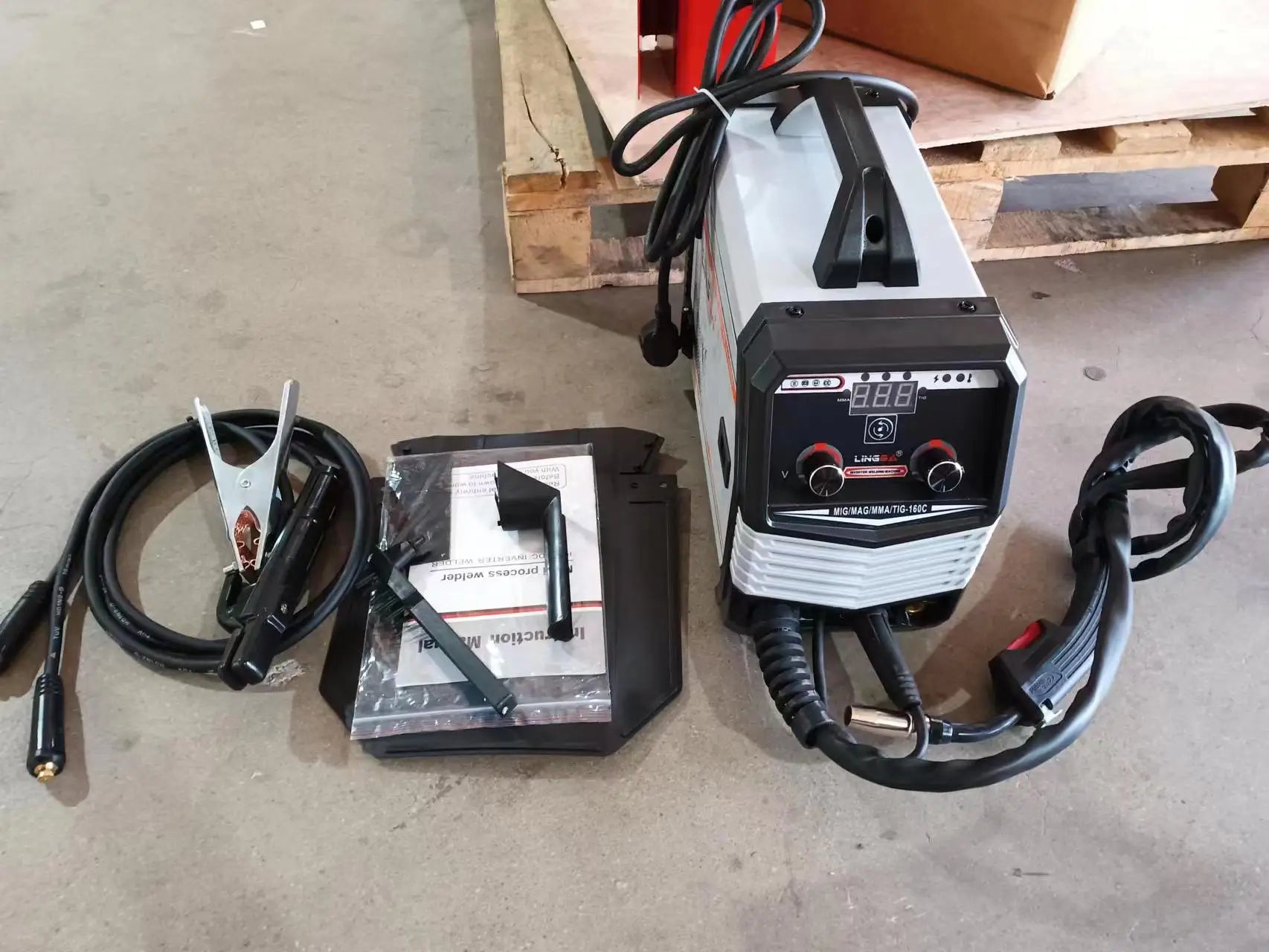 Lingba Competitive Price 5 in 1 Tig Mig Mma Welder Poste a Souder Inverter Mig Welding Plant 160C