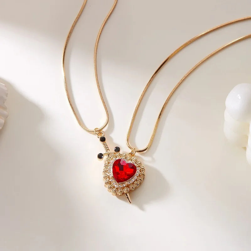 Vintage Metal Heart Sword Pendant Couple Necklace for Women Gothic Black Crystal Clavicle Chain Necklace Jewelry Accessories