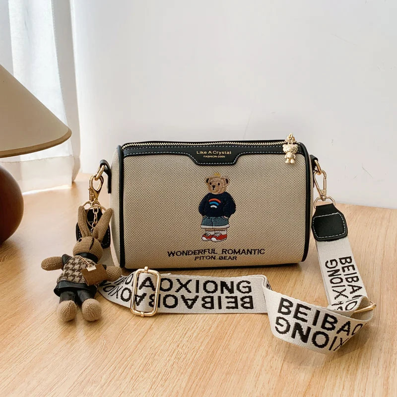 Designer style bag 2025 new model versatile embroidery new cartoon style fashionable little bear crossbody bag casual pillow bag
