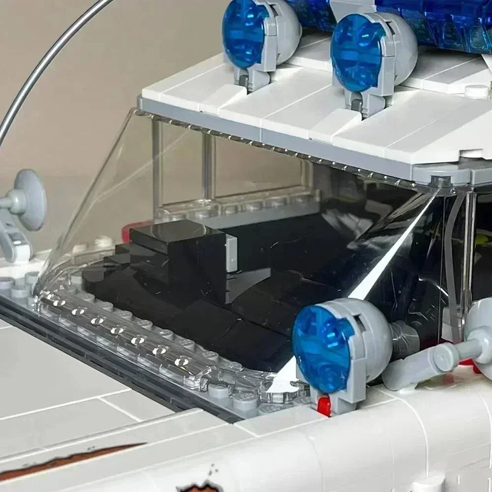 2352PCS Supercar Building Blocks Creative Vehicle Building Block Compatible with 10274 Toy Car Model Car Kit for Adults Gift