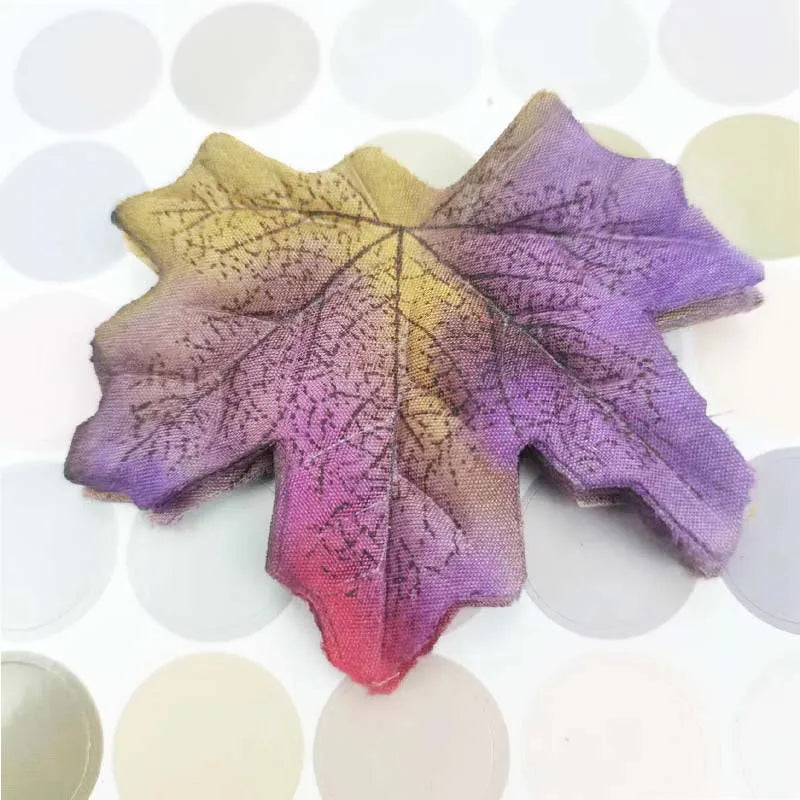 Yannew 500pcs Artificial Fall Maple Leaves Silk Leaf for Craft DIY Thanksgiving Wedding Party Decoration Autumn Home Table Decor