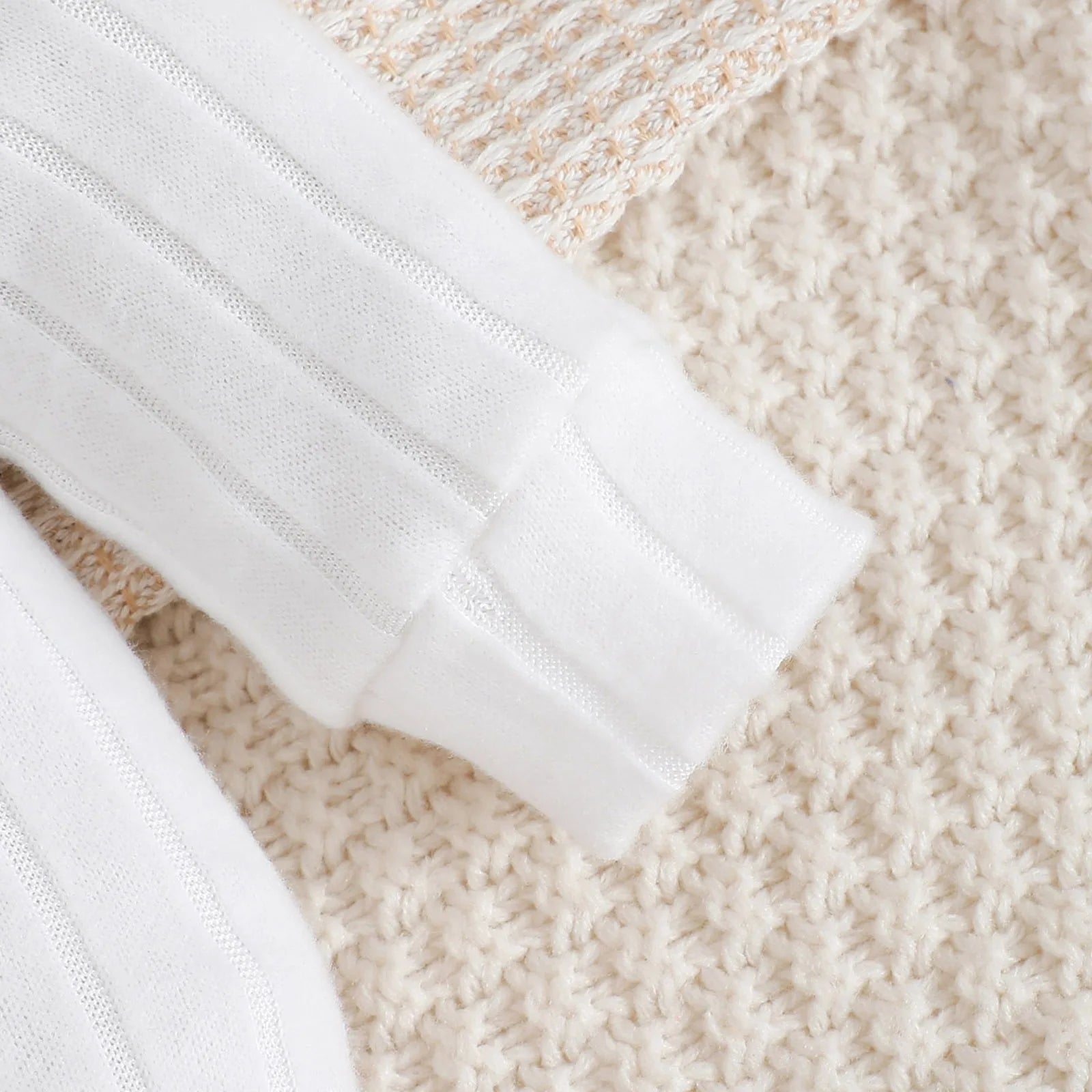 3Pcs/Set of Newborn Baby boy Color Blocked Long sleeved Bodysuit+Pants+Cute Hat Set 0-18 Months Baby boy Spring and Autumn Set