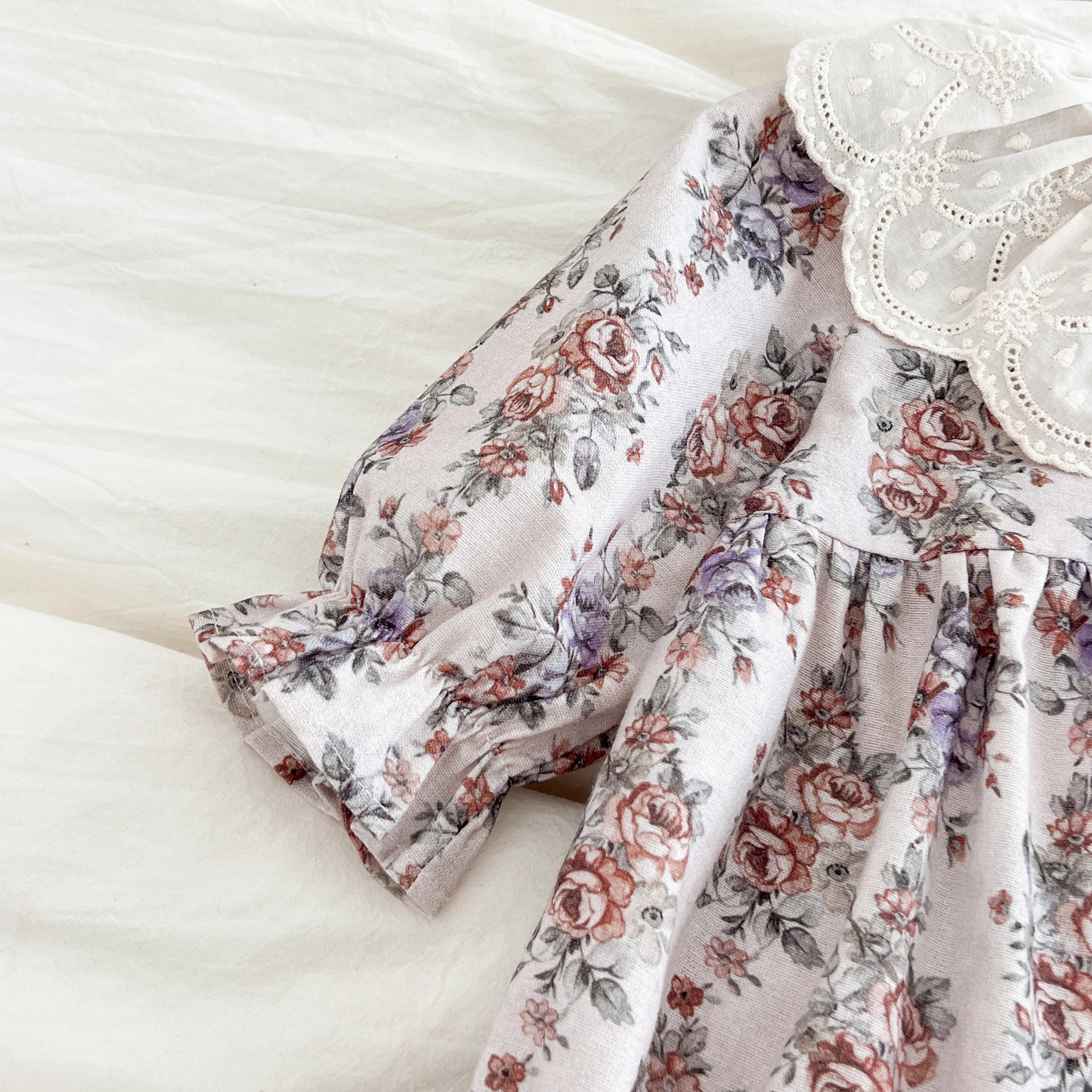 Infant Clothes 0-24M Infant Floral Baby Girl Bodysuit Cute Peter Pan Muslin Babe Girls Jumpsuit Autumn Newborns Clothing Romper