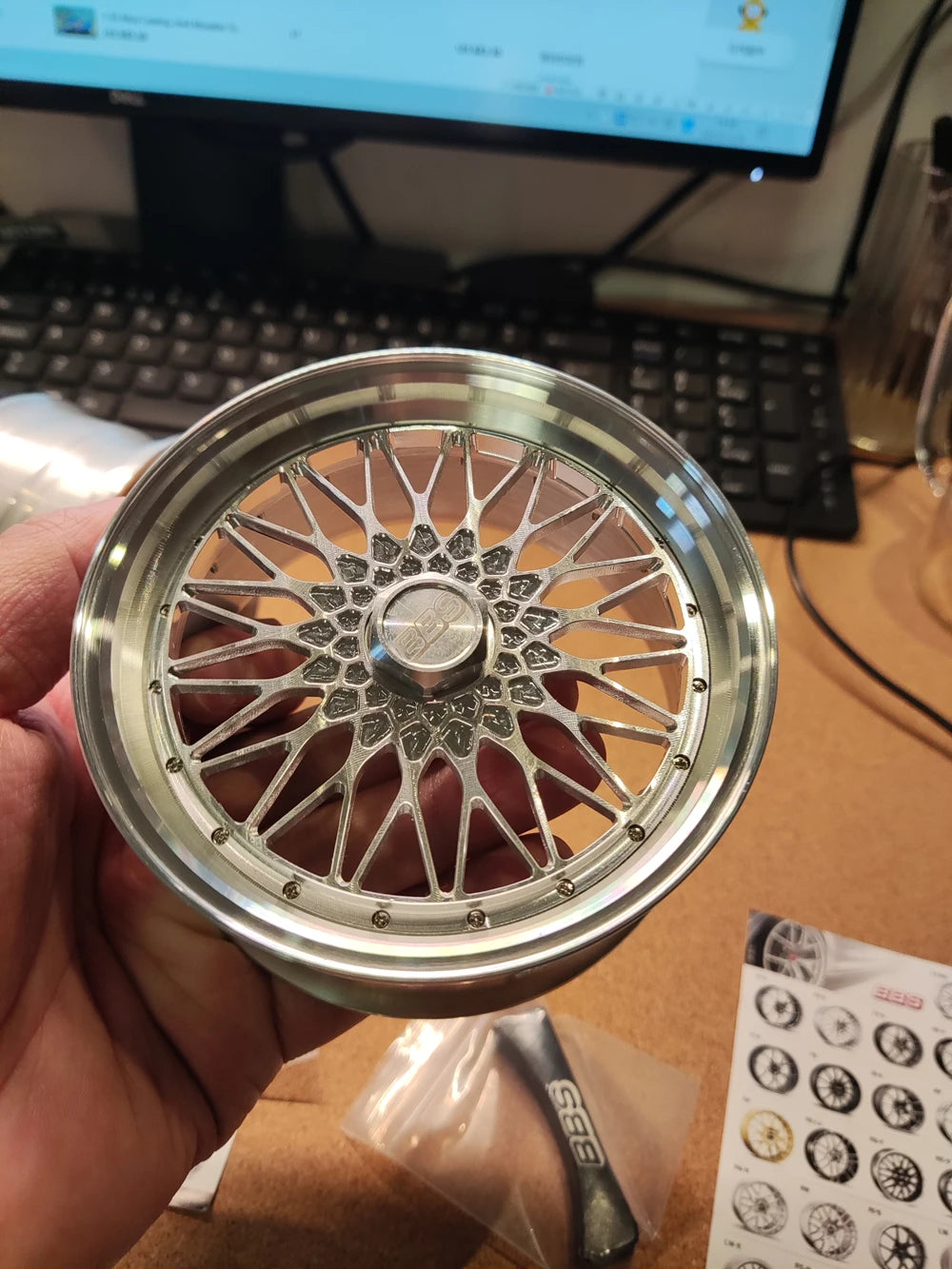 1/5 Car Model Metal Forged Assemble Refitting Wheel Hub  Creative Desktop Display  Personalized  Modification Toys Gift