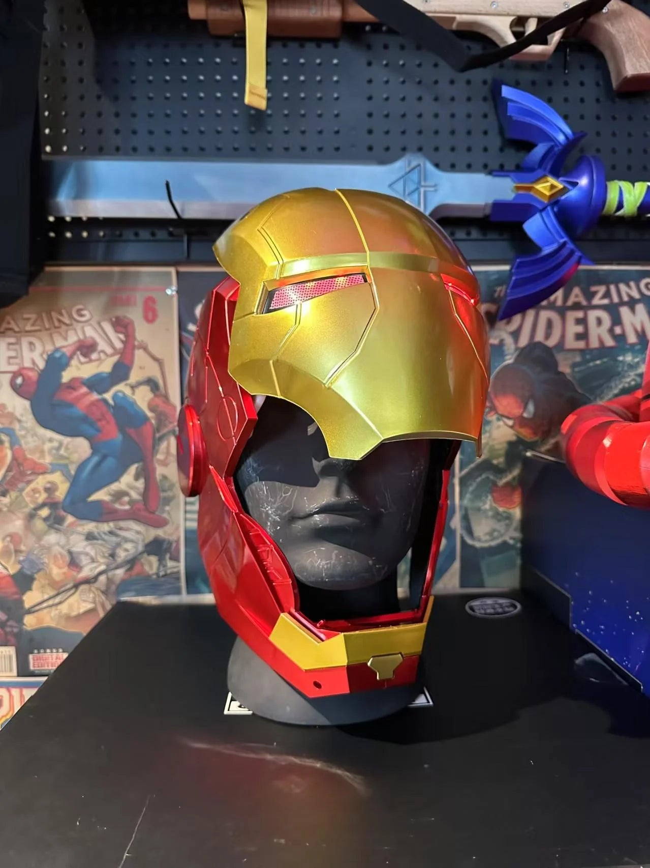Marvel Iron Man Merchandise Helmet Mk5 Wearable Collectible Toy With Light Emitting And Manual Opening/Closing Feature Boys Gift