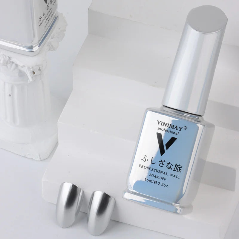 Vernis à ongles argent miroir métallique