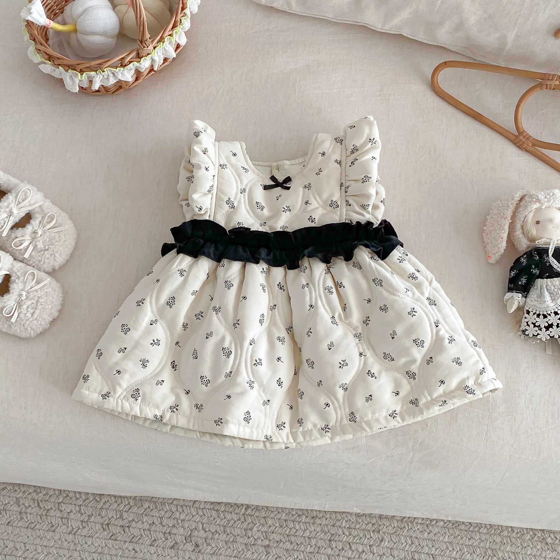 7023 Korean Baby Girl's Sleeveless Skirt 2025 Winter New Floral Baby Girl's Princess Dress Or Bottoming Sweater