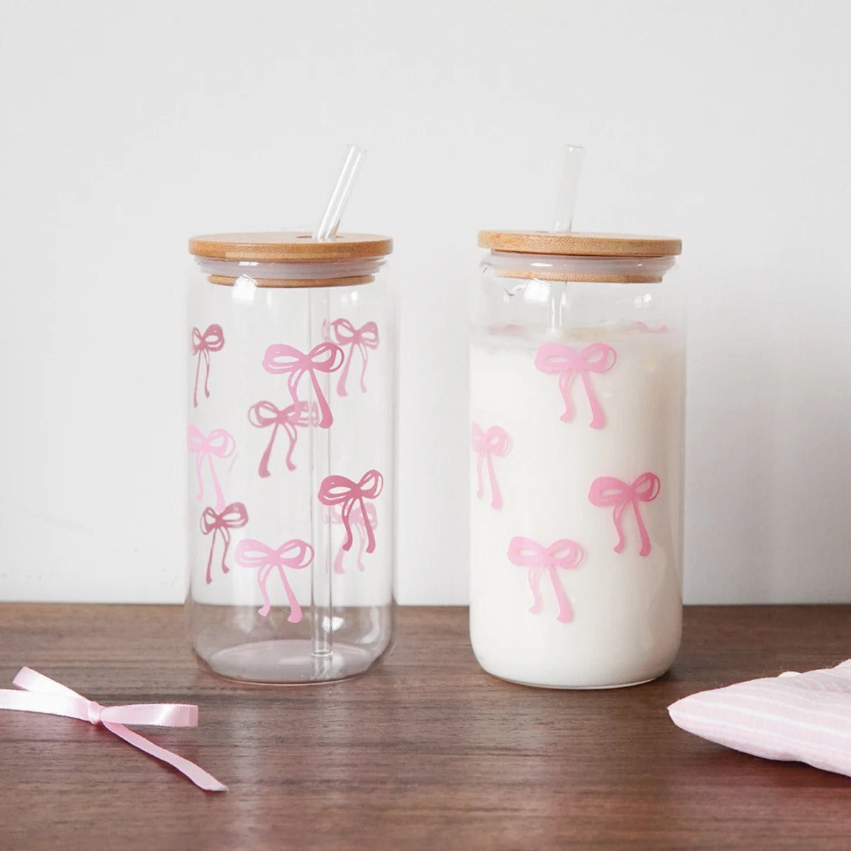 1/2/4/6Pcs Glass Bow Printed Glass Cup with Lid and Straw, Exquisite High-End Bow Glass Cup for Home Decoration, Family Daily Drinking Cup, Outdoor Picnic Cup, Party Cup, Breakfast Milk Cup, Gift Giving