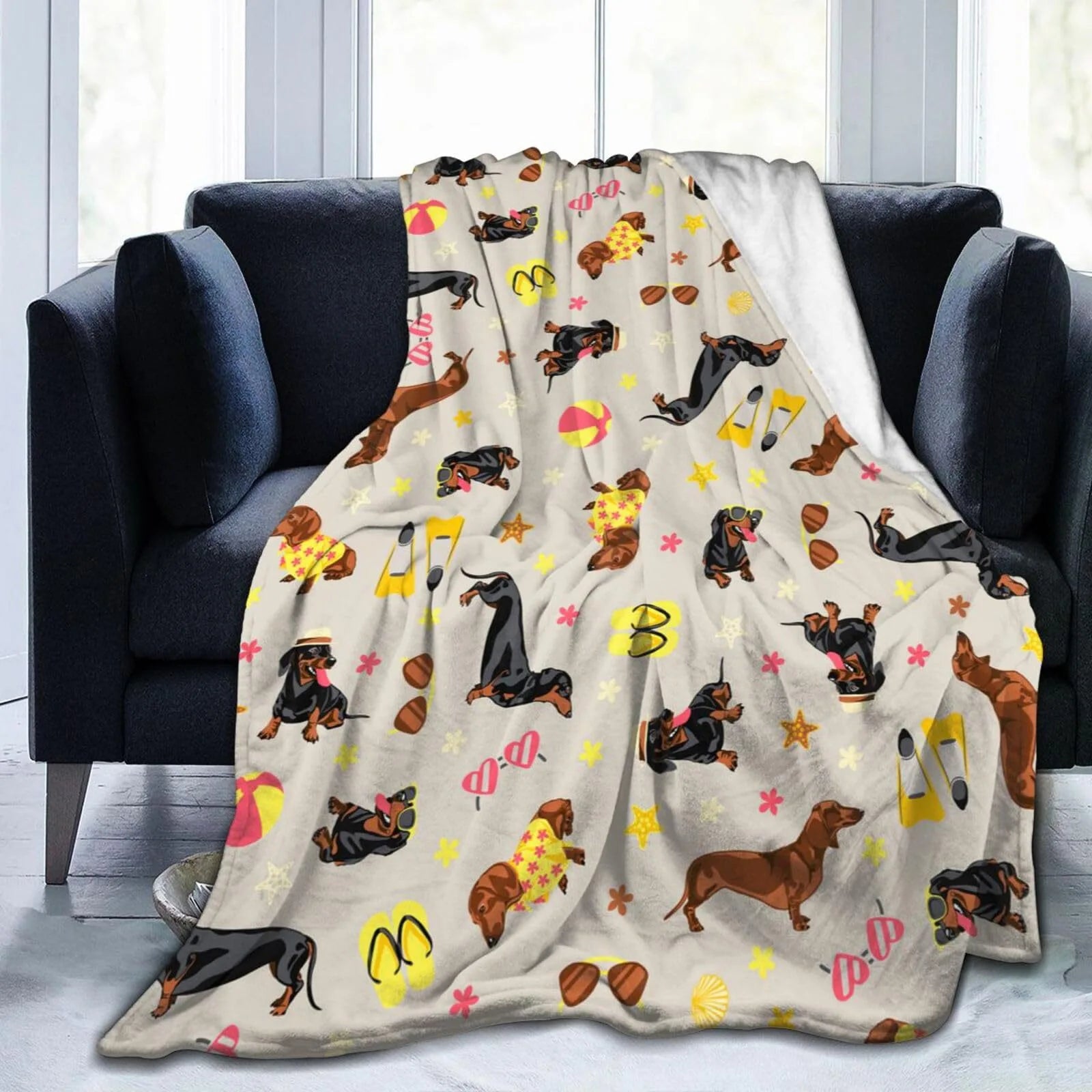 VIKAMA Cute Dachshund Blanket, Soft And Skin-Friendly Flannel Cartoon Printed Blanket, Sofa, Bedroom, Dormitory, Nap Blanket