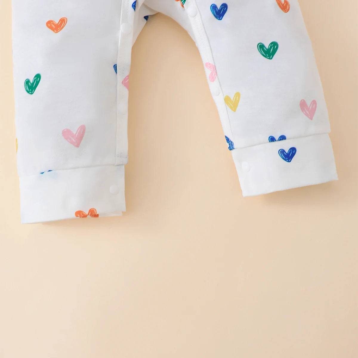 Newborn Baby Girl 3Pcs/Set Heart-shaped Printed Long sleeved Jumpsuit, Hat, and Drool towel Set for 0-18 Months cute baby girl