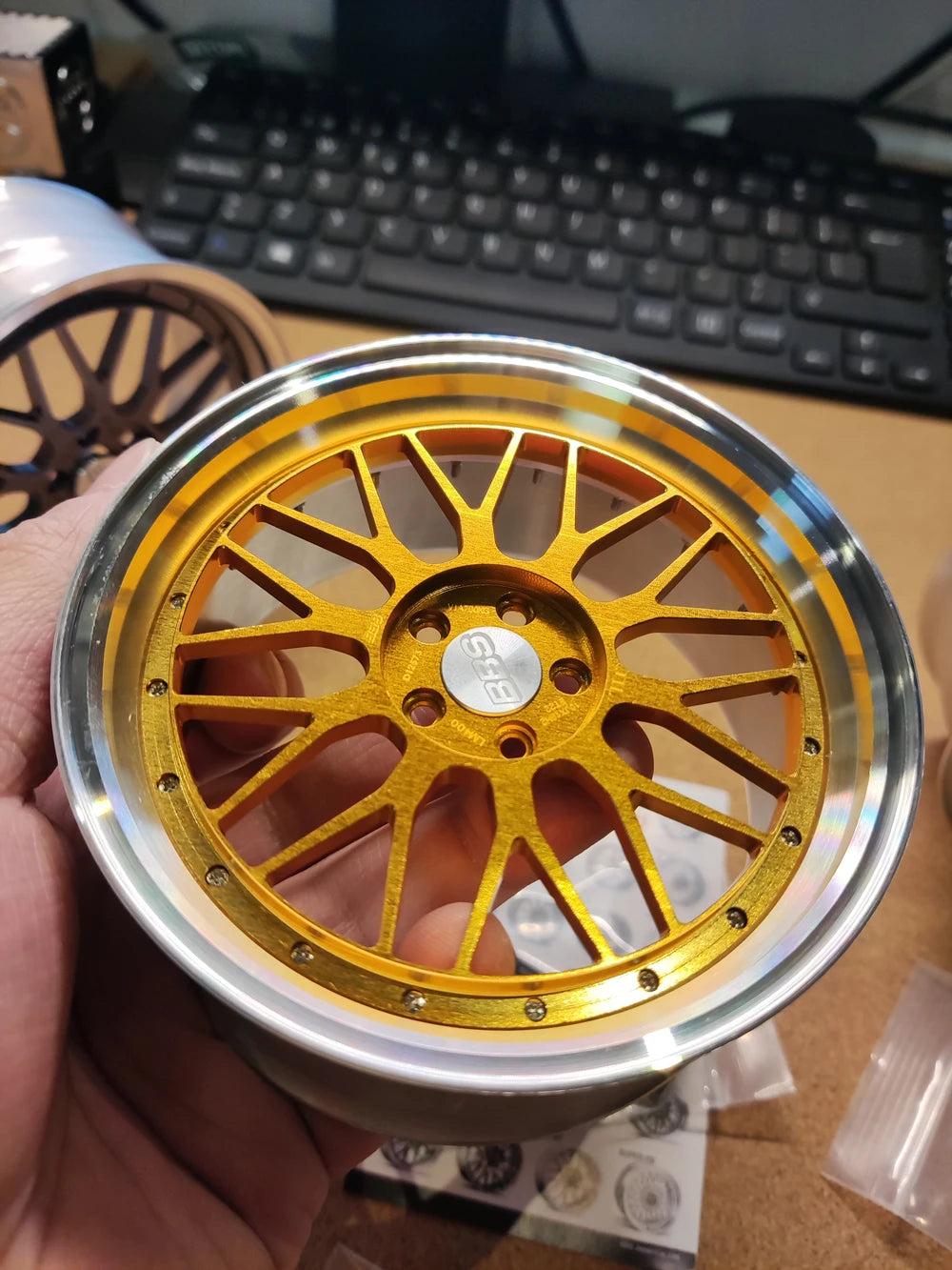 1/5 Car Model Metal Forged Assemble Refitting Wheel Hub  Creative Desktop Display  Personalized  Modification Toys Gift