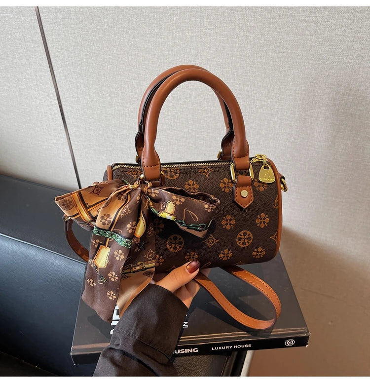 Stylish Simple Solid Color Crossbody Bag For Women With High-End Leather Design Trendy Letter Logo And Spacious Commuter