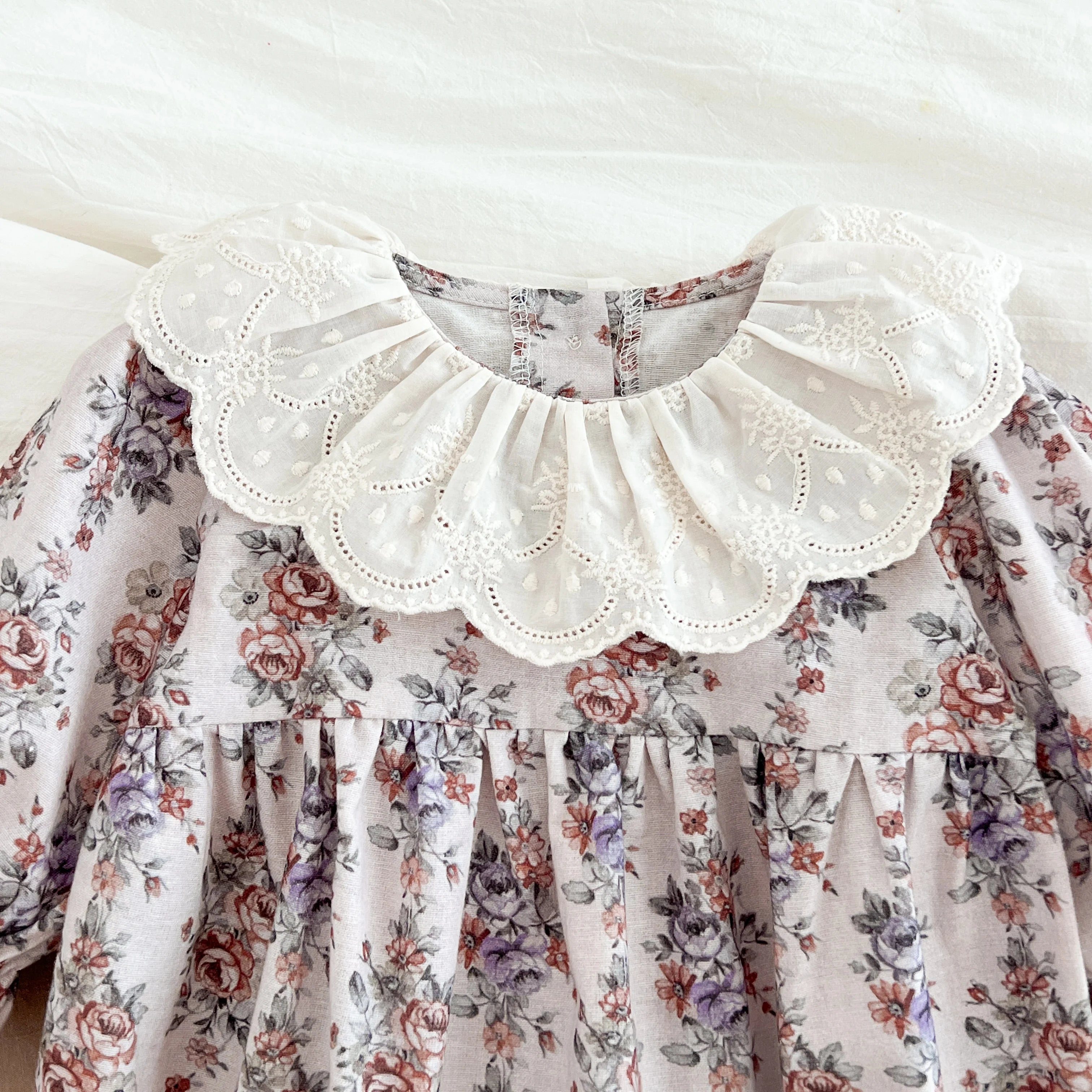 Infant Clothes 0-24M Infant Floral Baby Girl Bodysuit Cute Peter Pan Muslin Babe Girls Jumpsuit Autumn Newborns Clothing Romper