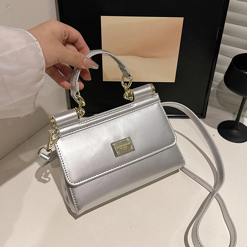 Luxury Brand Women Messenger Bag Made of Leather, Chic Shoulder Bag for Ladies, Popular Classic Elegant Handbags