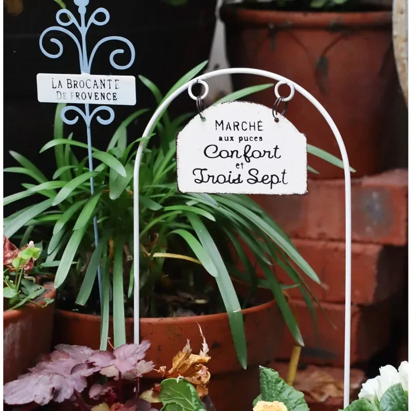 إدراج زهرة قوس الشرفة، وعاء زهور من الحديد المطاوع، ديكور منظر طبيعي للفناء، علامة تسمية النباتات الخارجية للحديقة