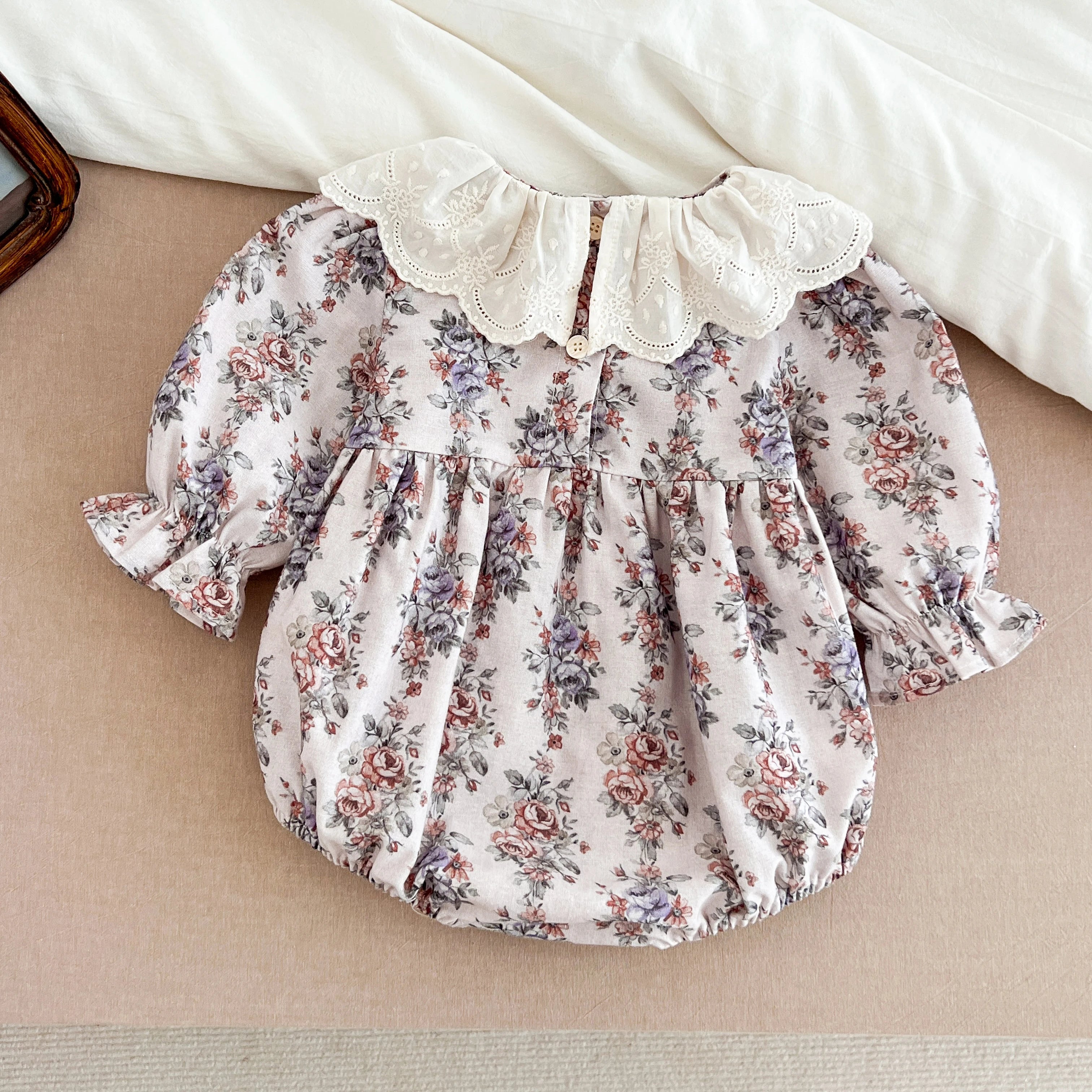 Infant Clothes 0-24M Infant Floral Baby Girl Bodysuit Cute Peter Pan Muslin Babe Girls Jumpsuit Autumn Newborns Clothing Romper