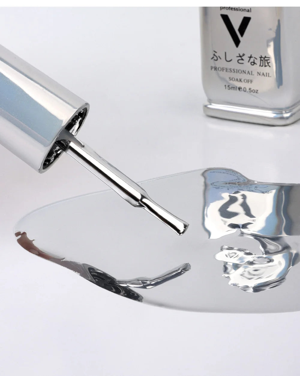 Vernis à ongles argent miroir métallique