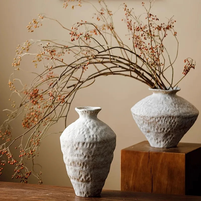 Ceramics Vintage Living Room Vases Retro Classic Simple Art Bedroom Tabletop Vase Creative Design Modern Home Decoration