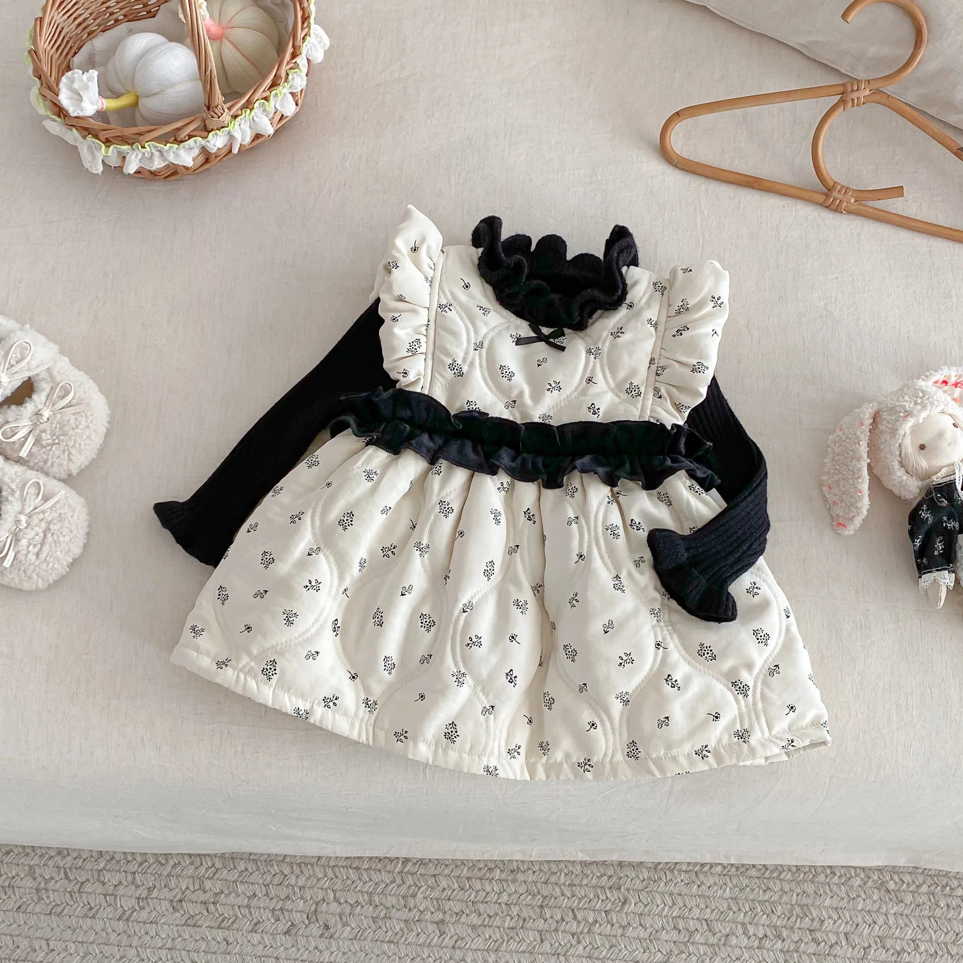 7023 Korean Baby Girl's Sleeveless Skirt 2025 Winter New Floral Baby Girl's Princess Dress Or Bottoming Sweater