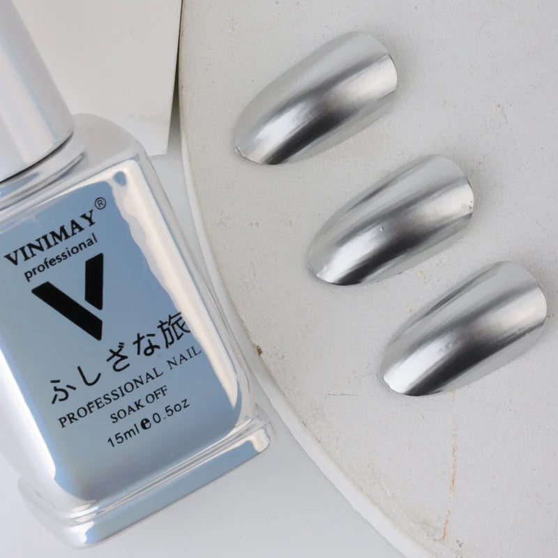 Vernis à ongles argent miroir métallique