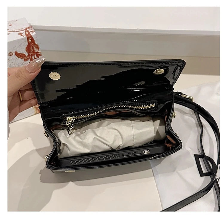 Luxury Brand Women Messenger Bag Made of Leather, Chic Shoulder Bag for Ladies, Popular Classic Elegant Handbags