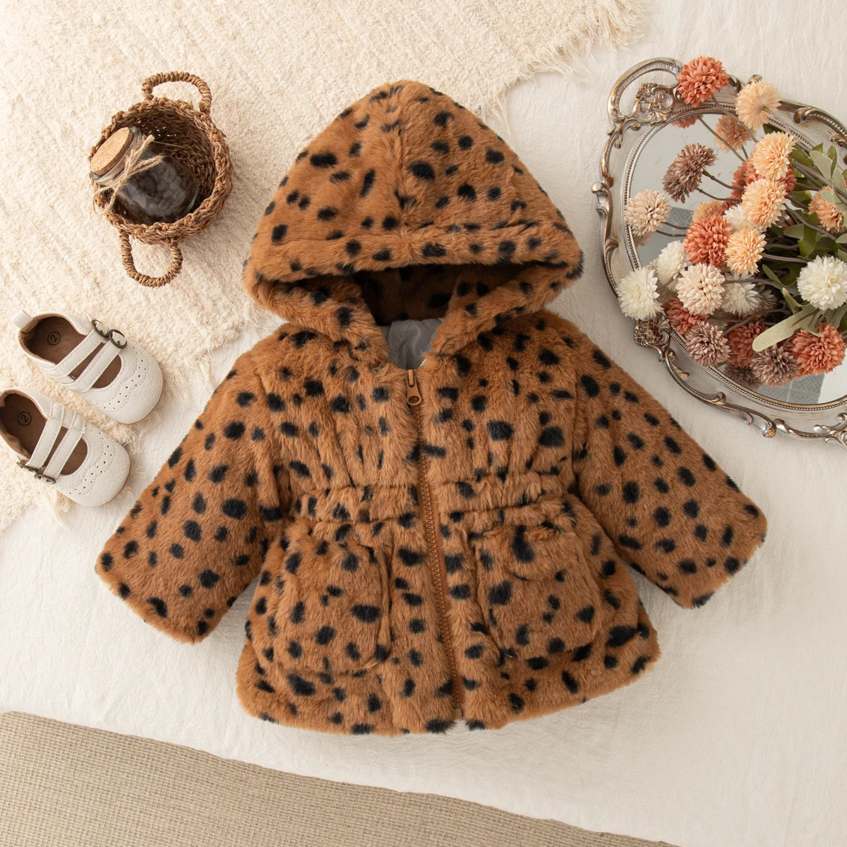 Baby Clothes Girl Winter Full Printed Spot Pattern Warm Lamb Suede Baby Girl's Outerwear Hooded Cute Casual Girl's Coat