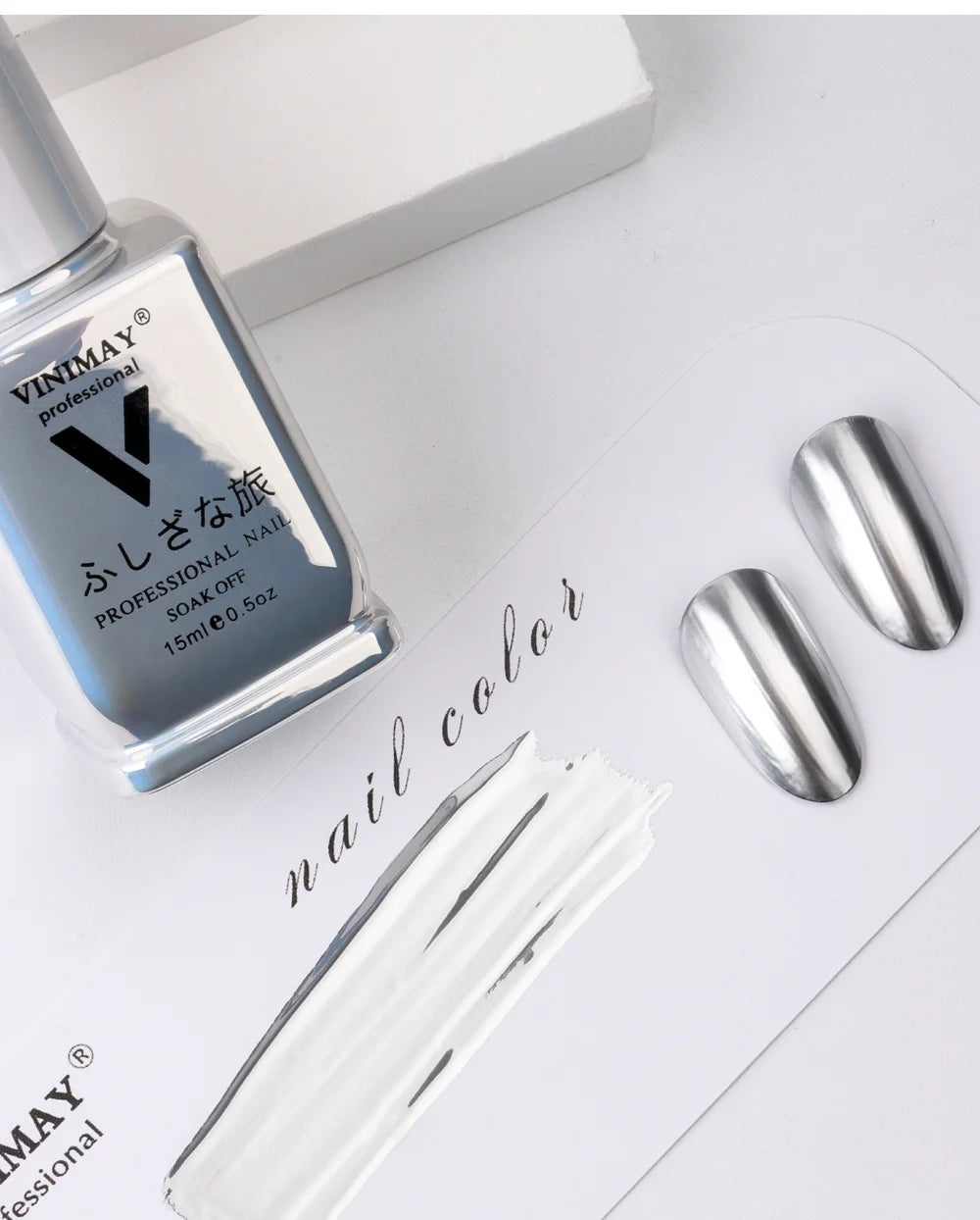 Vernis à ongles argent miroir métallique