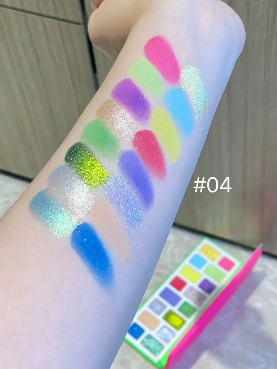 Qianyan Cheeryep 16 Color Eyeshadow Palette Glitter Chameleon Matte Pearlescent Flash Plate Cowherd Sequins