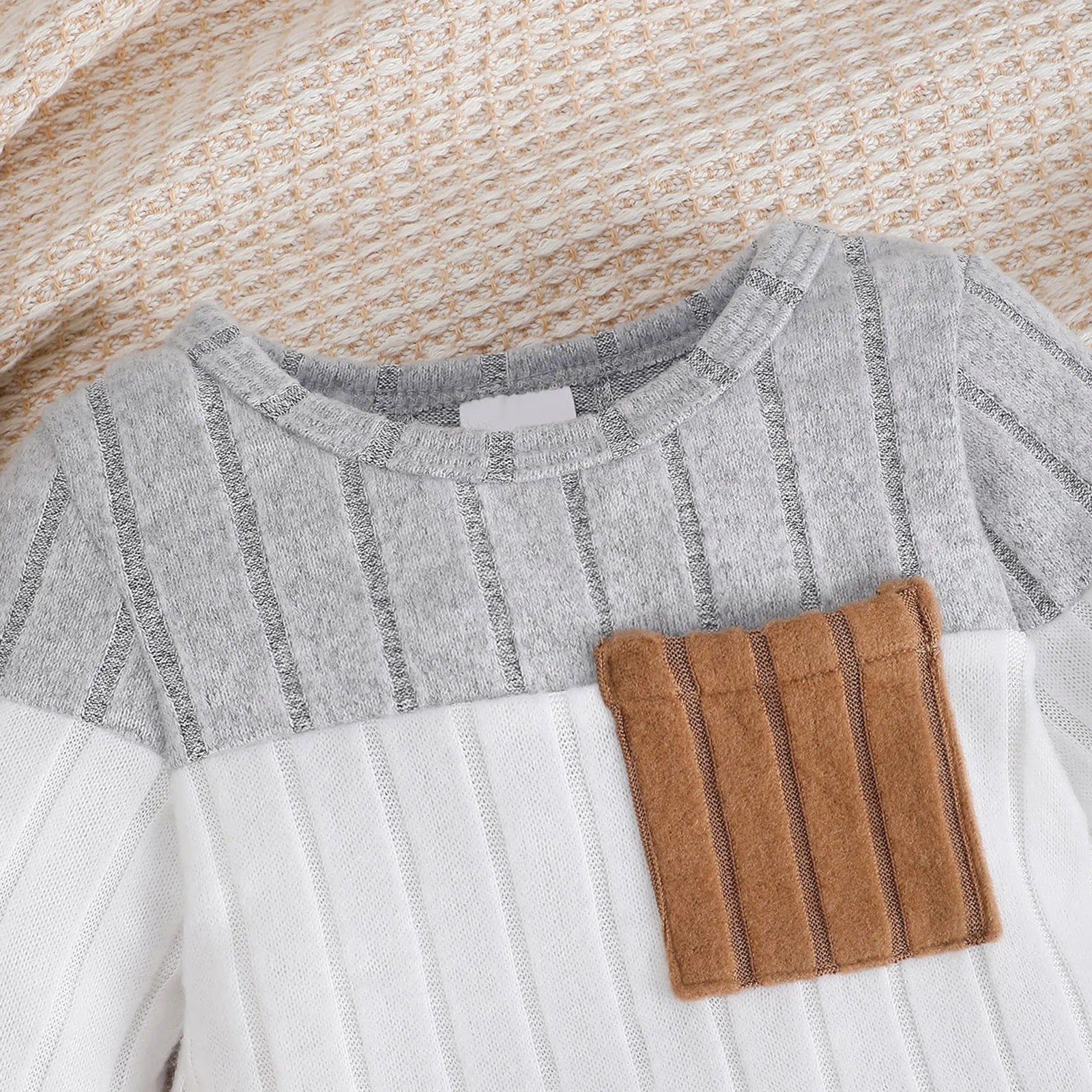 3Pcs/Set of Newborn Baby boy Color Blocked Long sleeved Bodysuit+Pants+Cute Hat Set 0-18 Months Baby boy Spring and Autumn Set