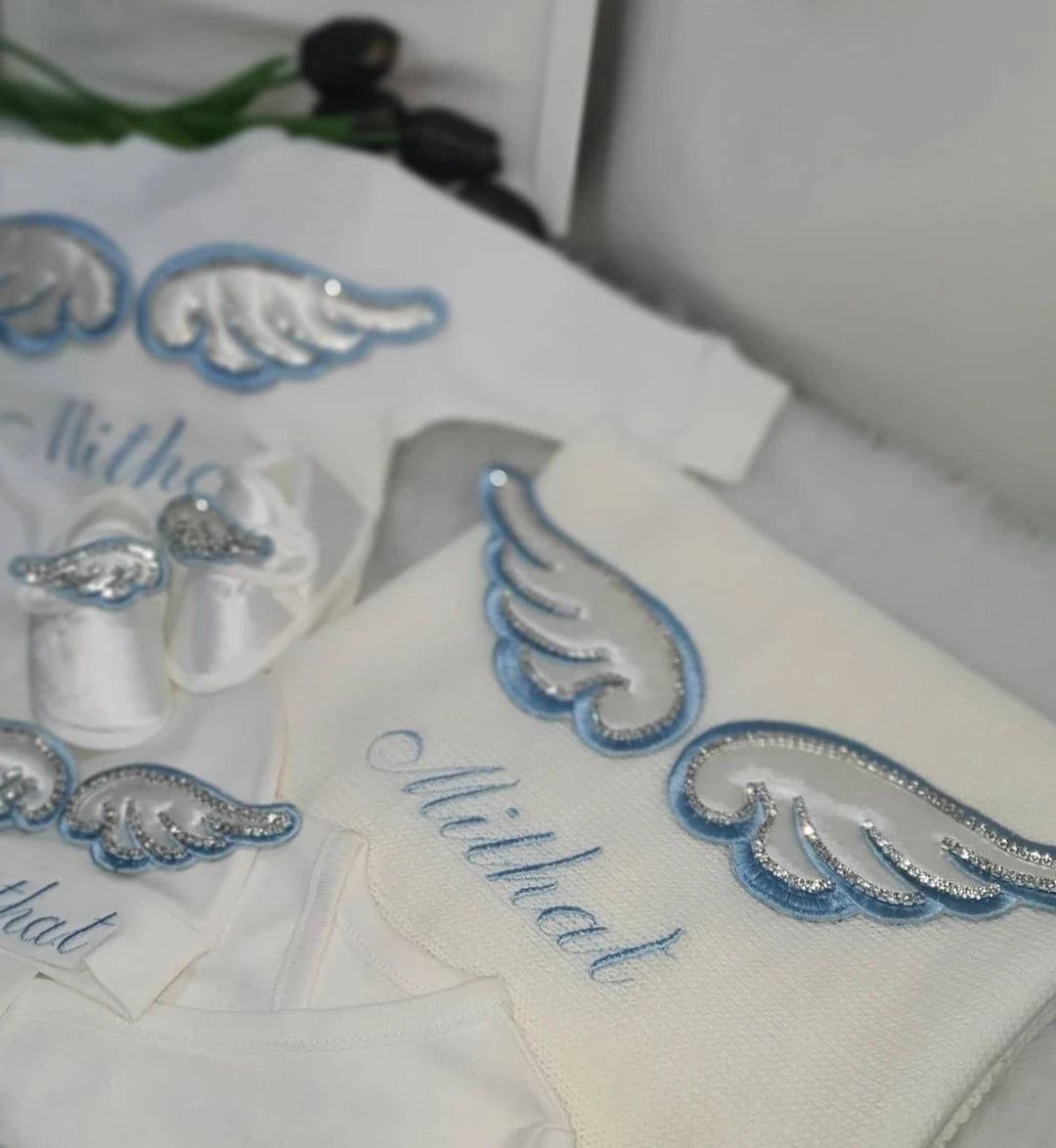 Dollbling 5pcs Wings Outfits Any Name Personalized Sweetwood Embroidery Gift Set Baby Pajamas Hat Welcome Home Ceremonial dress