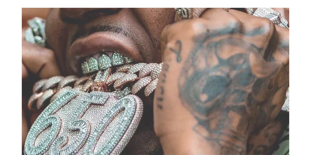 RACHELZ Hip Hop Gold Plated Teeth Grillz Fashion Top Bottom Hollow Tooth Cap Dental Grills For Men Women Jewelry Party Gift