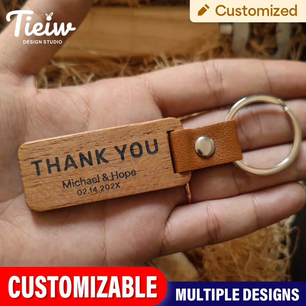 30PCS Custom Wooden Keychain Personalized Wedding Favor Rustic Wood Key Ring Engraved Name Thank You Bridal Party For Guest Gift