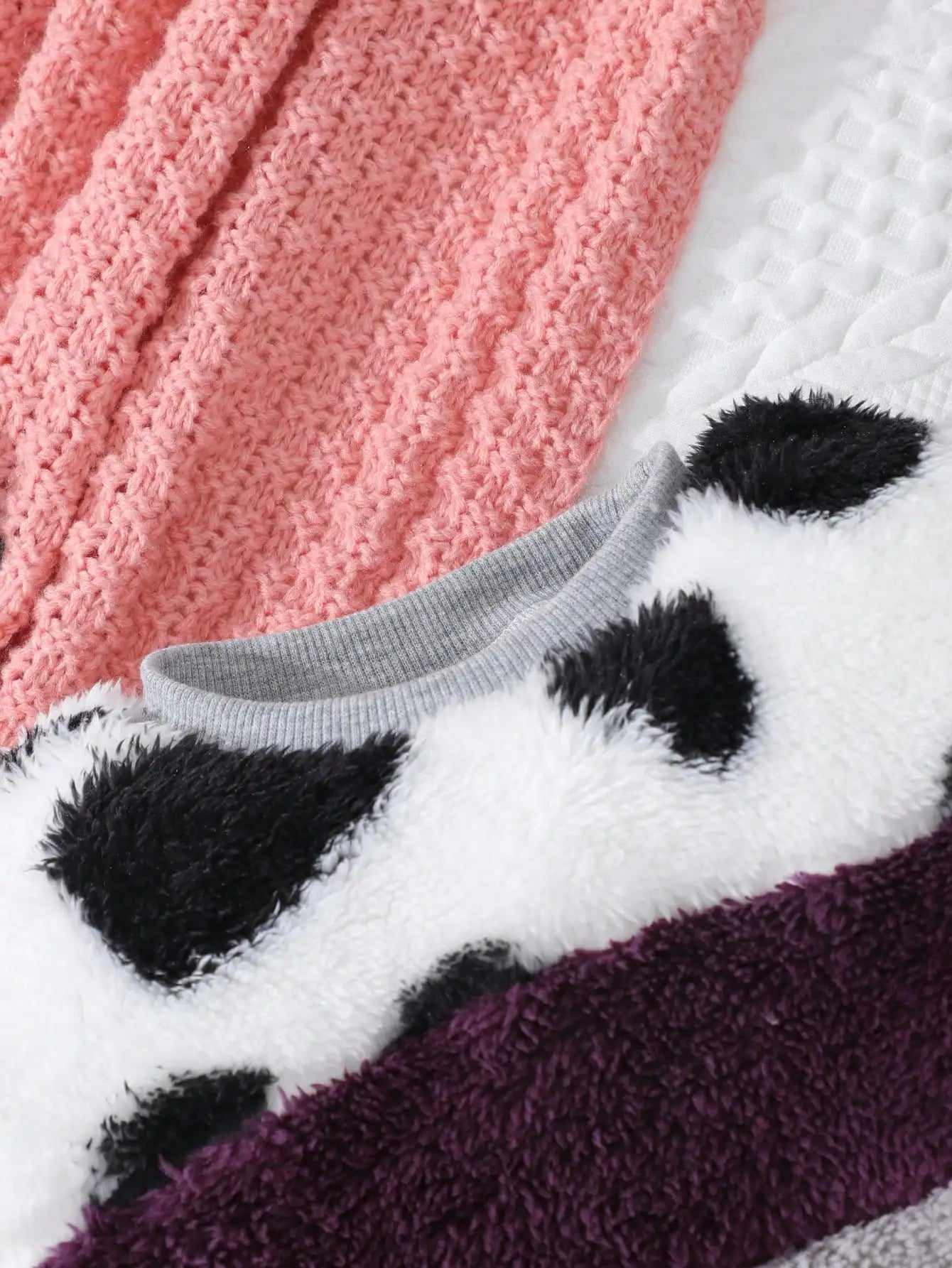 A 3-Piece Set Of Warm Plush Patchwork Hoodie Black Casual Leather Pants And Plush Hat For Baby Girls In Autumn And Winter