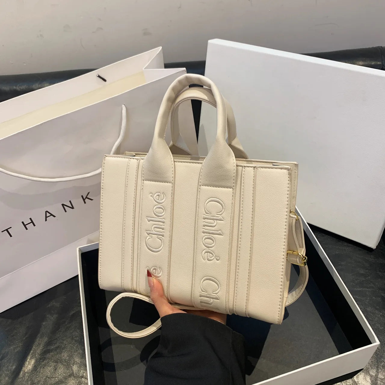 ‌2025 Fashion Embroidery Handbag - Adjustable Shoulder Tote, Crossbody Purse, Trendy & Practical, Perfect for Daily Outfits‌