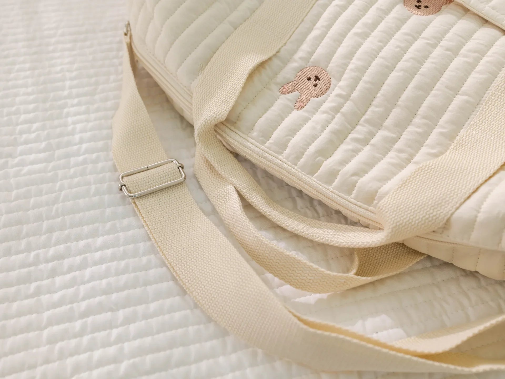 Large Capacity Mommy Bag Maternity Baby Diaper Storage Bag Large Organizer Baby Items Women Travel Bag Multi-functional Handbag