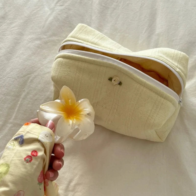 Fashion Makeup Case Elegant Sweet Floral Cosmetic Lipstick Bag Portable Large Capacity Travel Organizer Cosmetic Toiletry Pouch