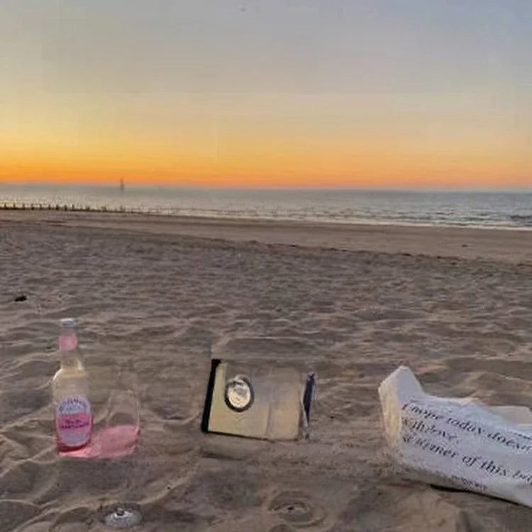 Transparent Cosmetic Storage Box Desktop High-End Dustproof Cover Carents eup Skincare Lipsti Organizer Box