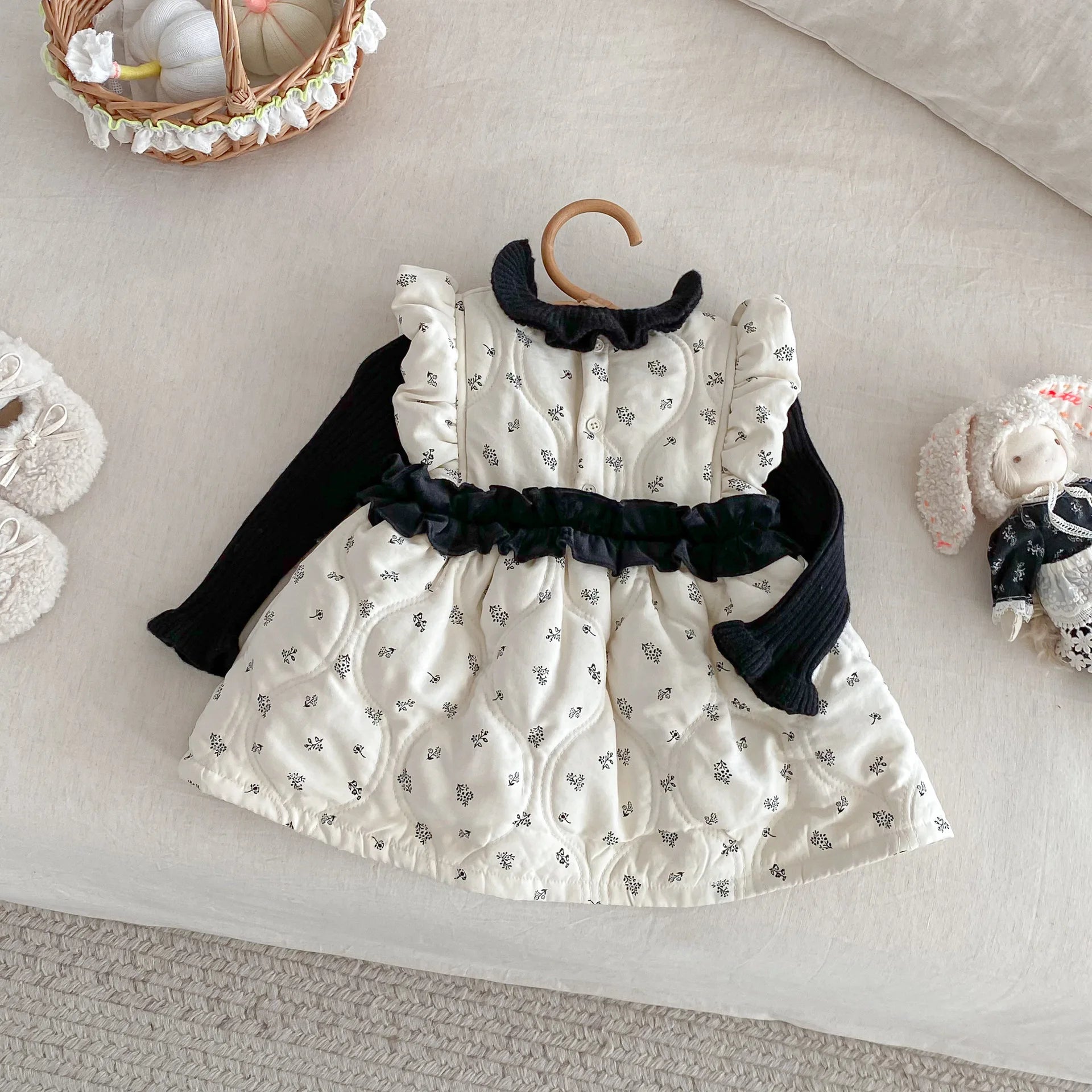 7023 Korean Baby Girl's Sleeveless Skirt 2025 Winter New Floral Baby Girl's Princess Dress Or Bottoming Sweater