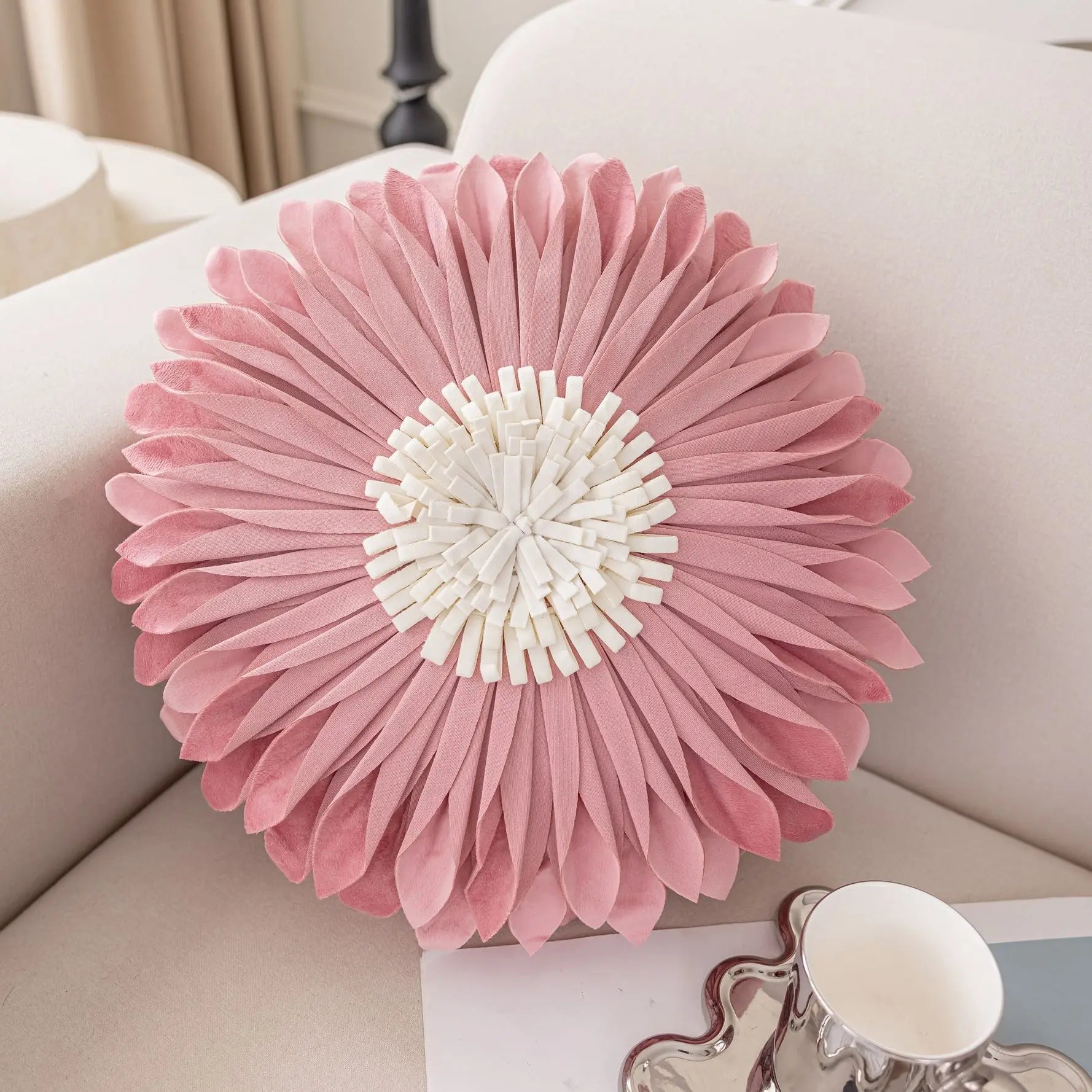 Modern Style Yellow White Throw Pillows Round  45*45 Velvet Stitching 3D Chrysanthemum Cushion Cover Waist Blue Cute Pillowcase