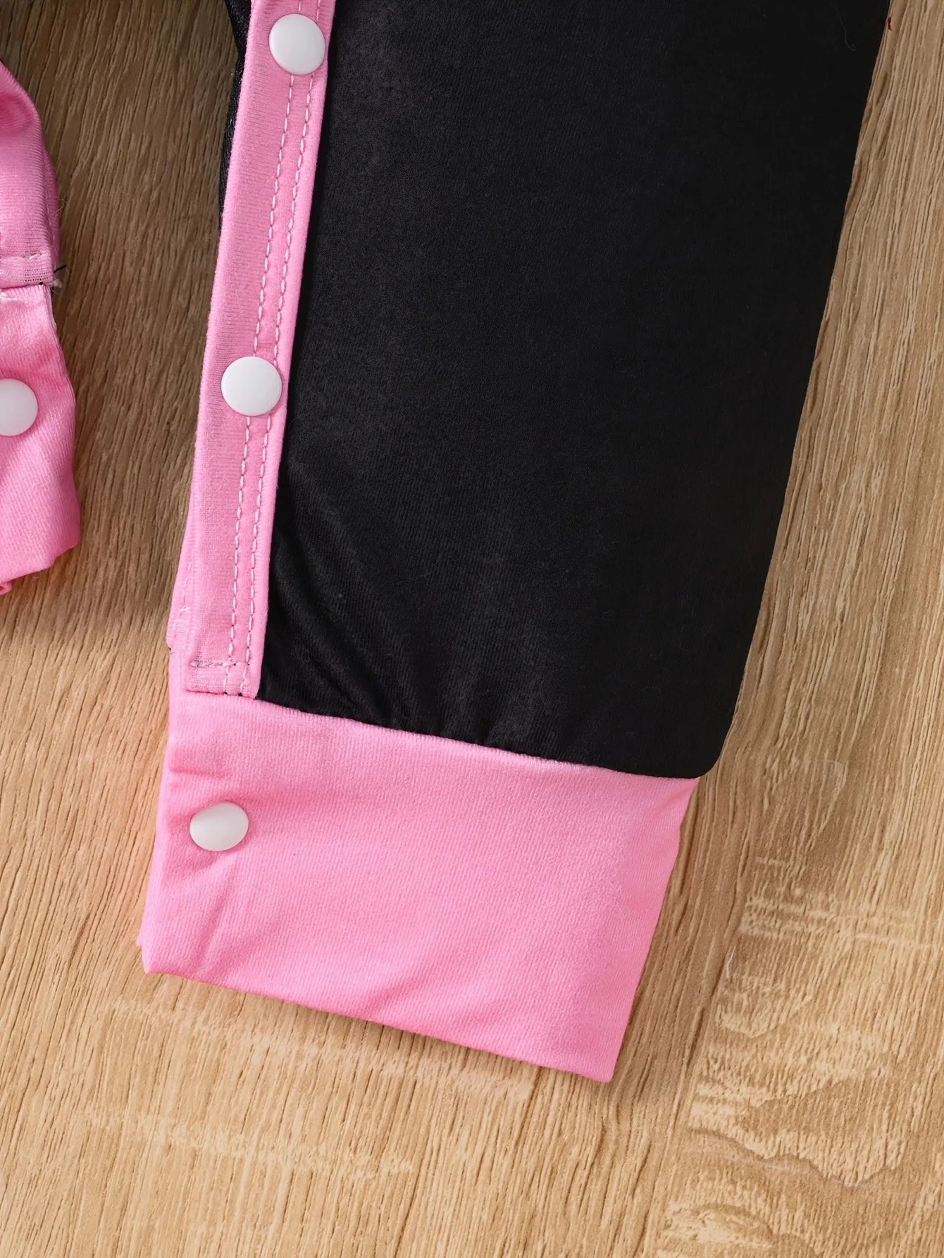 Newborn baby girl's spring and autumn crown letter print long sleeved openable jumpsuit