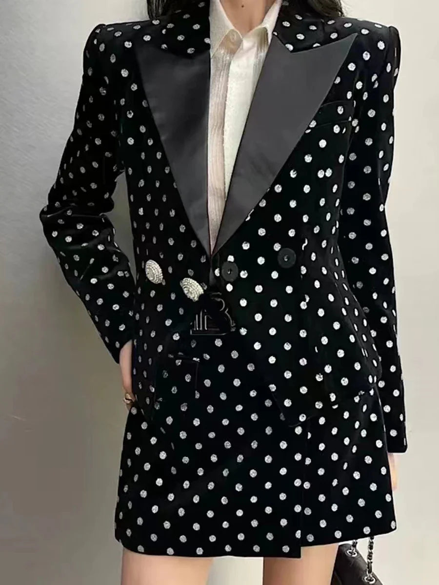 Blazer pour femmes col cranté manches longues