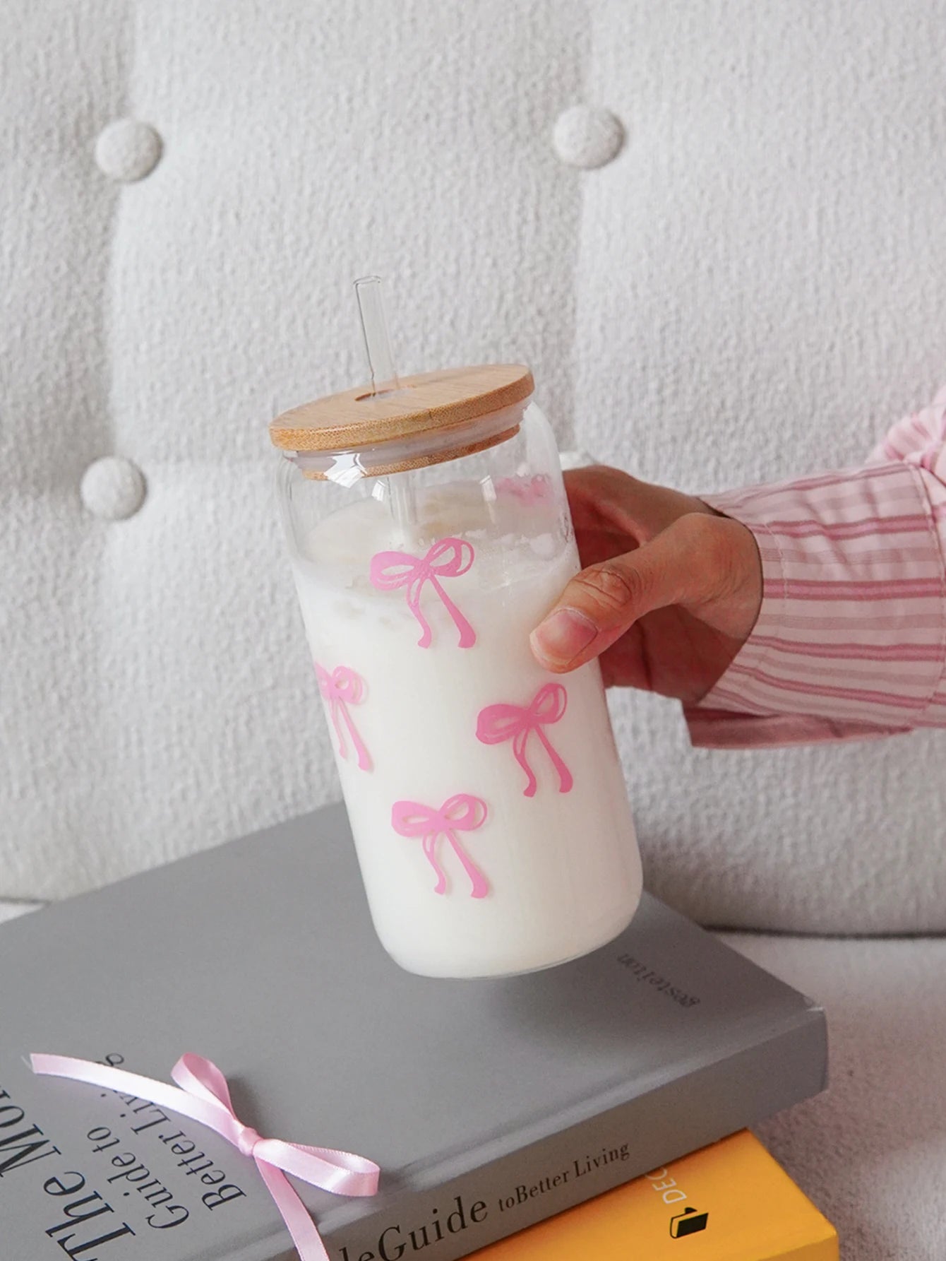 1/2/4/6Pcs Glass Bow Printed Glass Cup with Lid and Straw, Exquisite High-End Bow Glass Cup for Home Decoration, Family Daily Drinking Cup, Outdoor Picnic Cup, Party Cup, Breakfast Milk Cup, Gift Giving