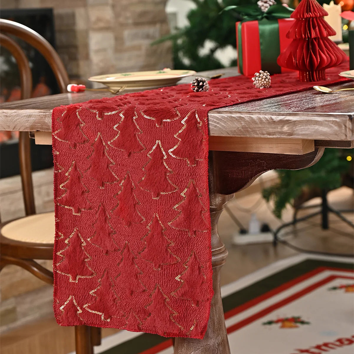 BUYNOW Plush Gold Sequined Embroidered Christmas Tree Pattern Tablecloth Christmas Living Room Sofa Tablecloth Home Bed Decor