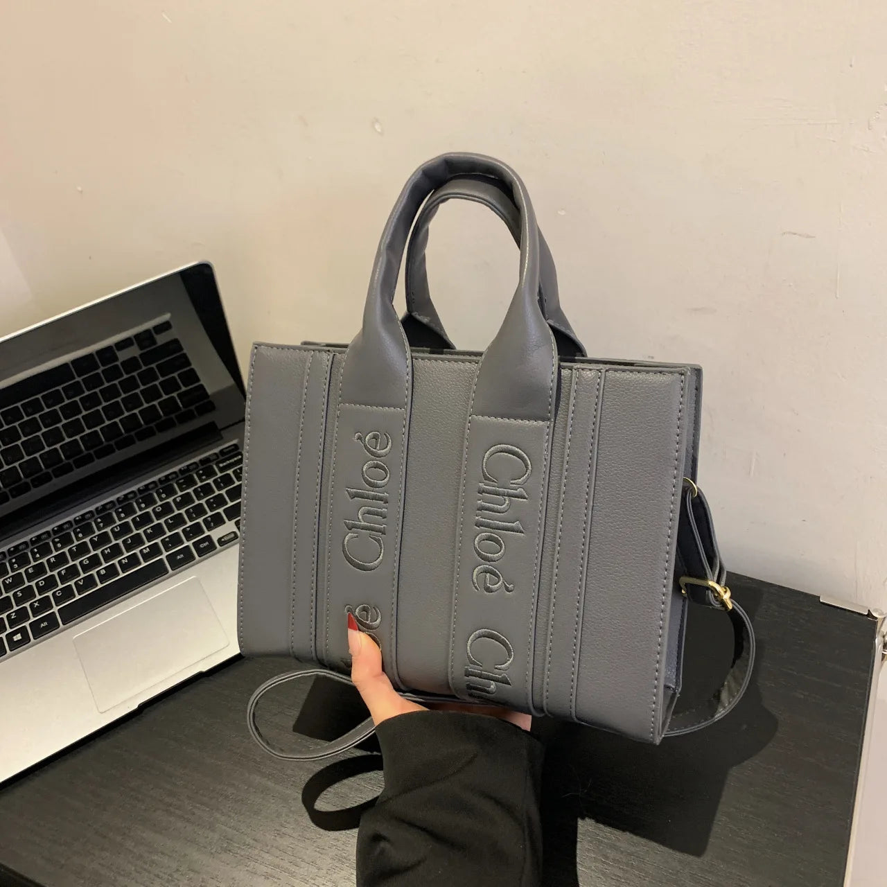 ‌2025 Fashion Embroidery Handbag - Adjustable Shoulder Tote, Crossbody Purse, Trendy & Practical, Perfect for Daily Outfits‌