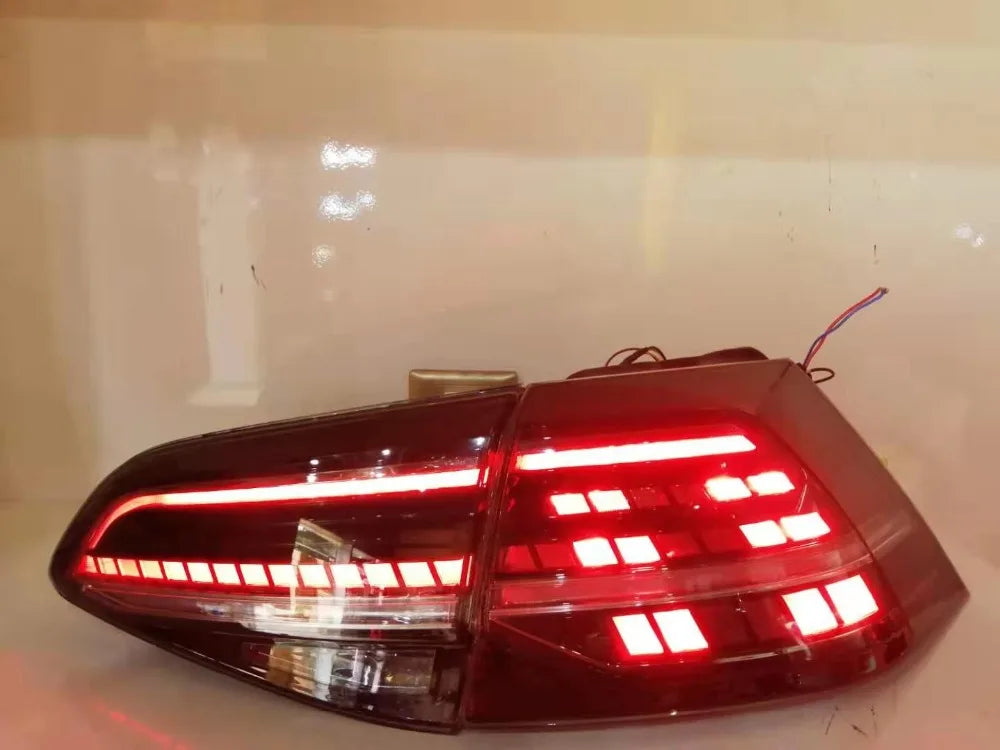 Pair Of Car Tail Light Assembly For Volkswagen VW Golf 7 mk7 Golf 7.5 mk7.5 2013 2014 - 2020 LED Brake Flowing Water Flicker