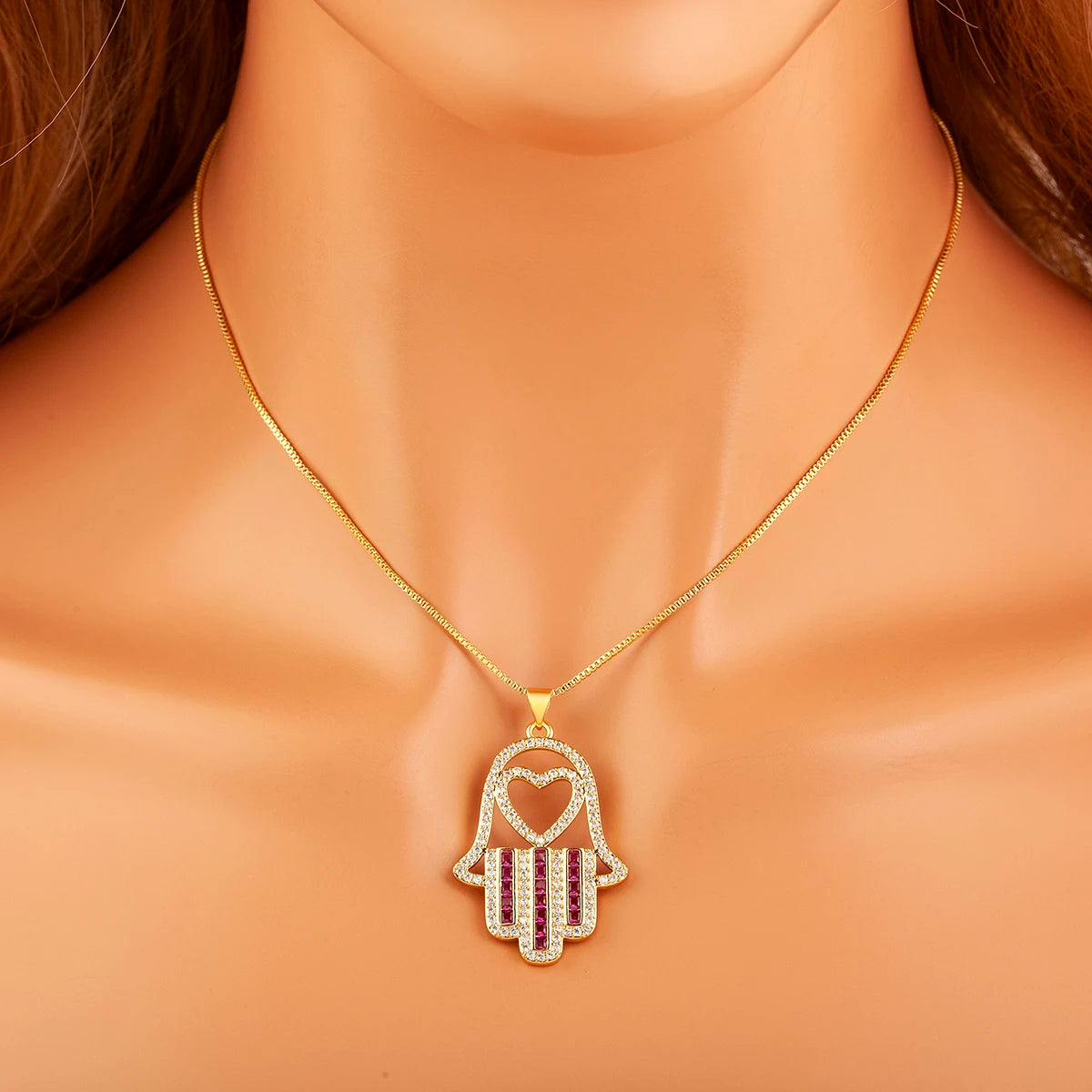 قلادة على شكل قلب/نجمة من الكريستال التركي من AIBEF قلادة على شكل كف يد وحمة من النحاس والزركون مجوهرات للنساء كهدية للبيع بالجملة مع شحن مباشر