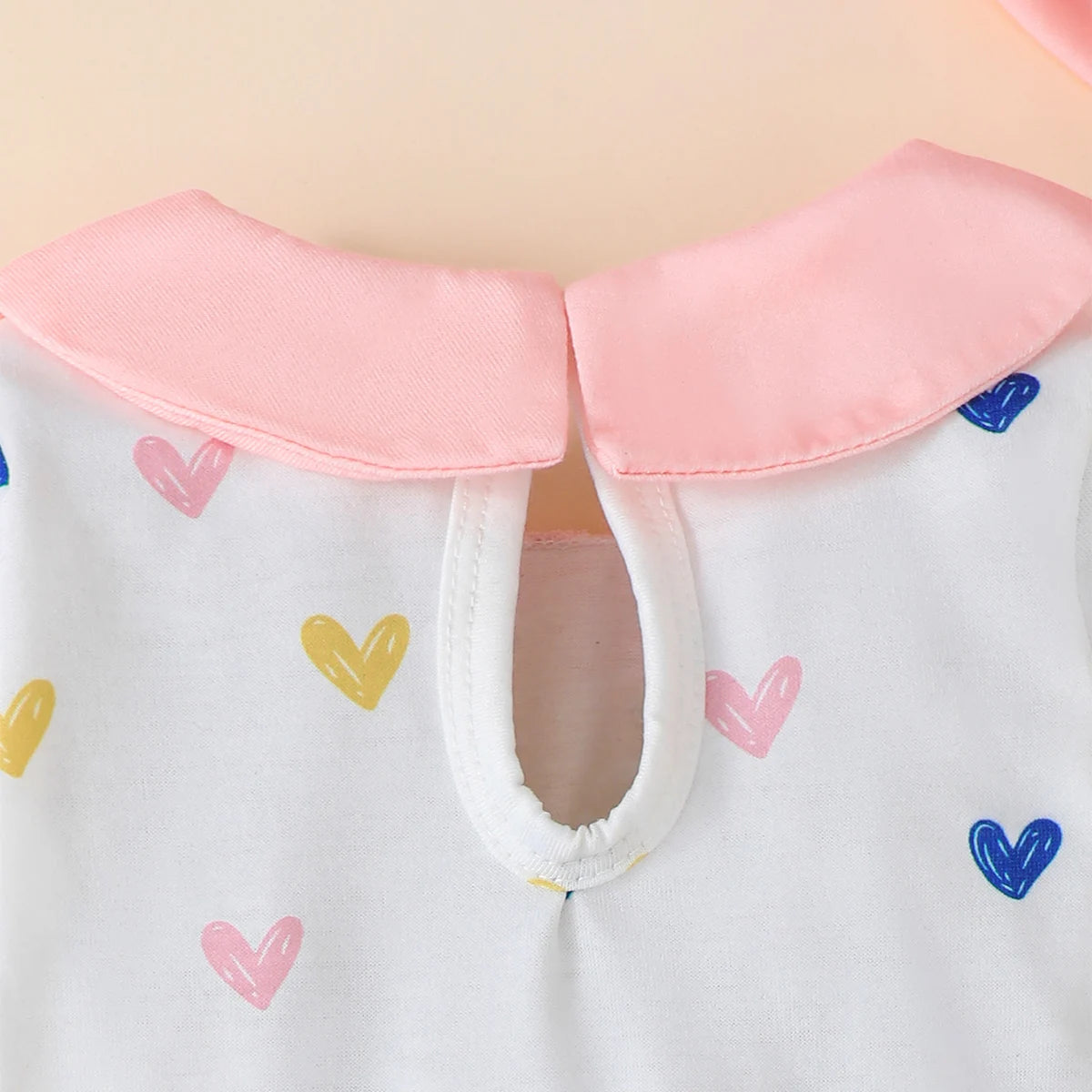 Newborn Baby Girl 3Pcs/Set Heart-shaped Printed Long sleeved Jumpsuit, Hat, and Drool towel Set for 0-18 Months cute baby girl