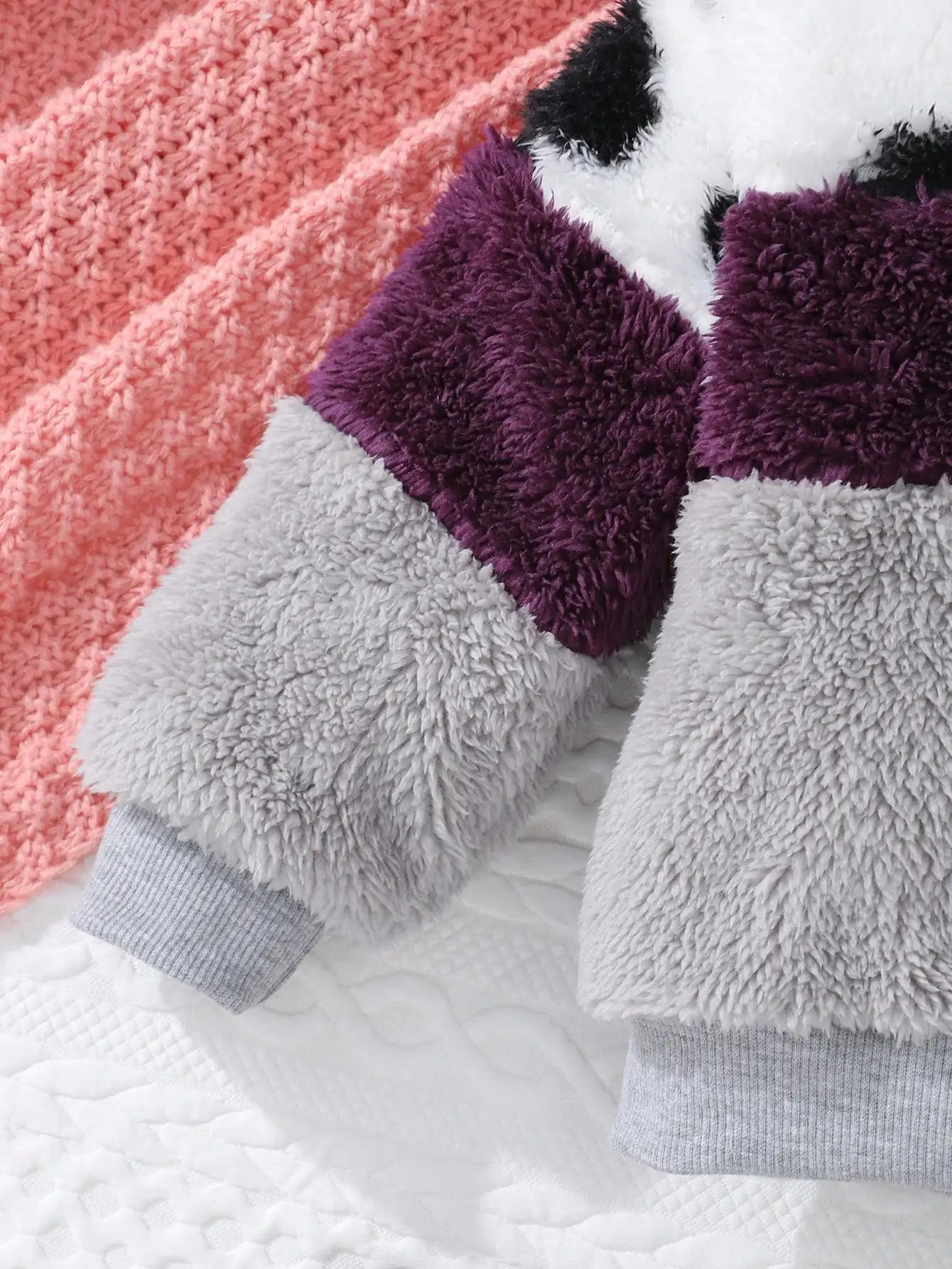 A 3-Piece Set Of Warm Plush Patchwork Hoodie Black Casual Leather Pants And Plush Hat For Baby Girls In Autumn And Winter