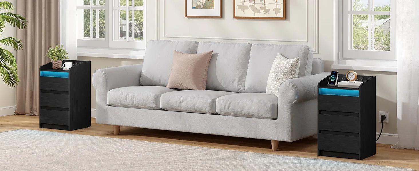 Hzuaneri Table de chevet avec 3 tiroirs, table d'appoint avec station de recharge et LED, 2 prises CA et 2 ports USB pour le salon